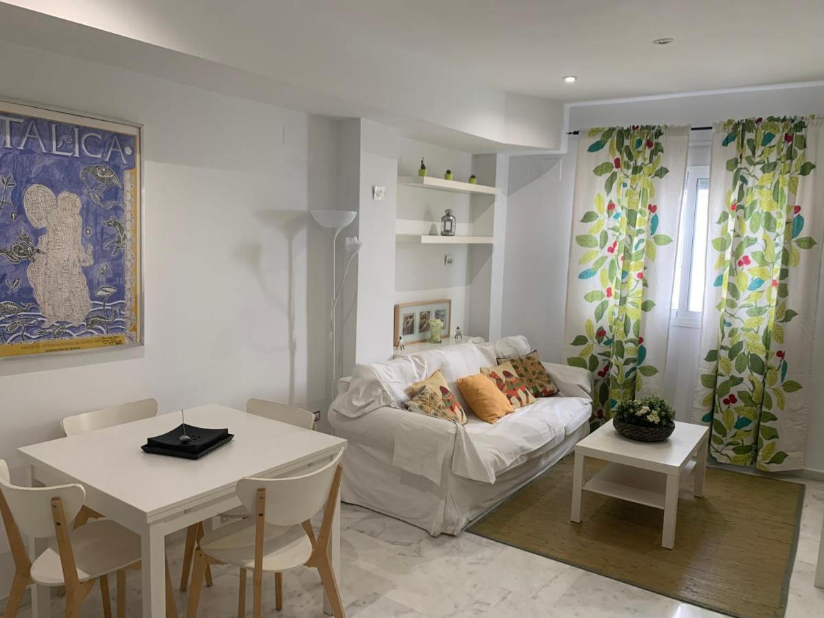 Apartamento Triana Apartment Sevilla Bagian luar foto